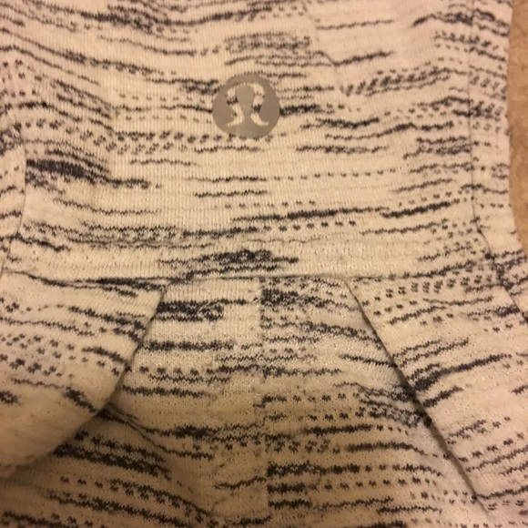 Lululemon tank - Picture 3 of 3